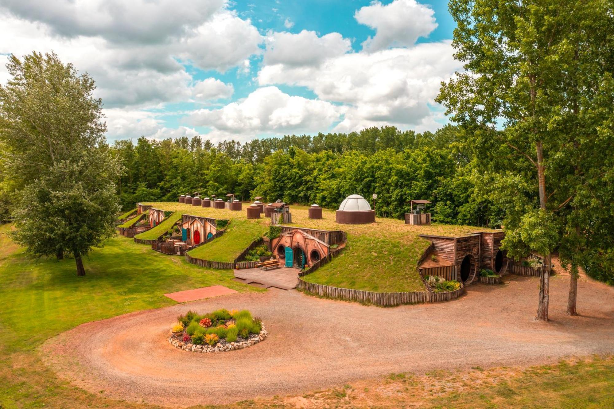 Bucka-Lak Aparthotel Szabolcsveresmart Bagian luar foto