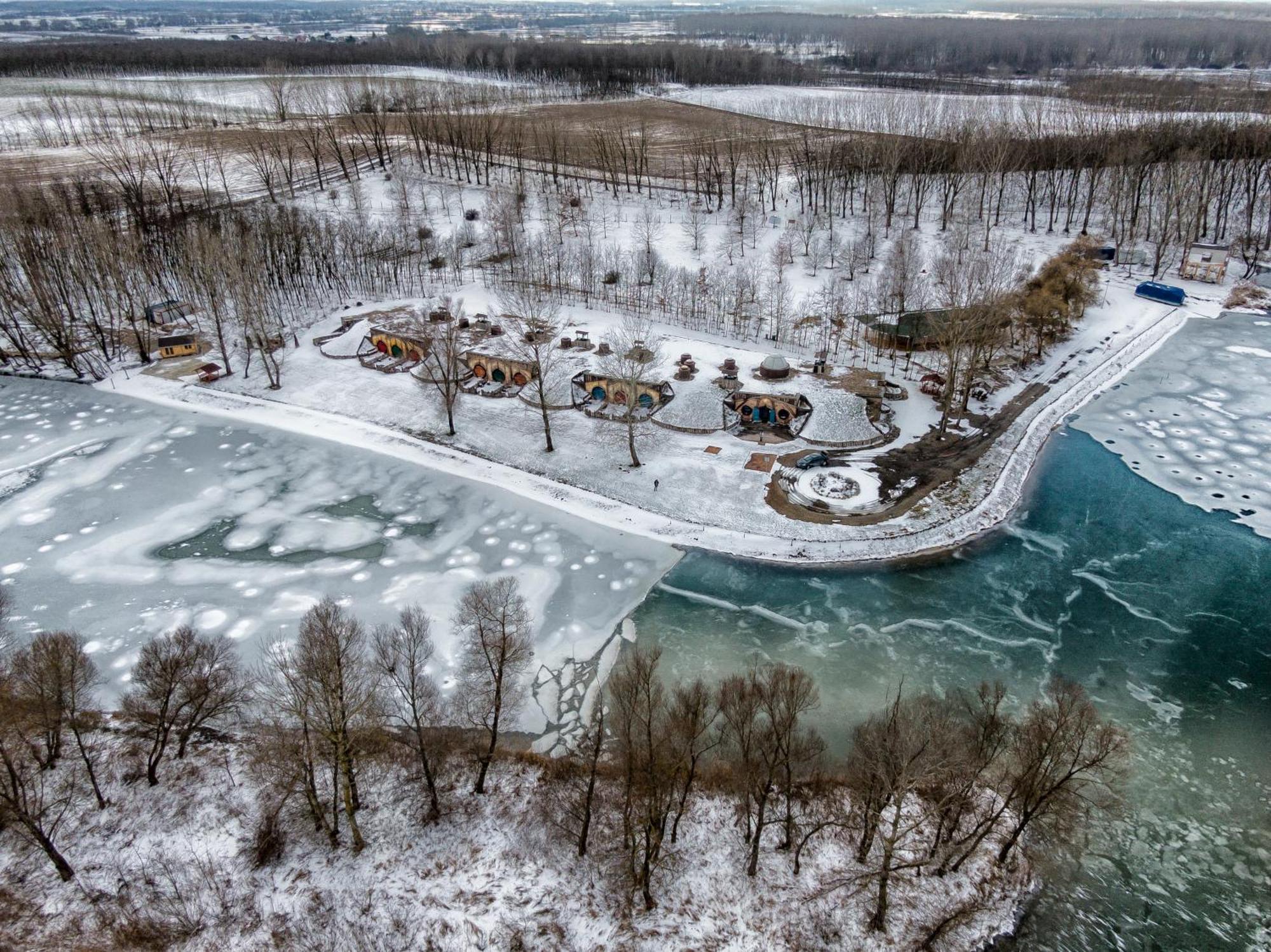 Bucka-Lak Aparthotel Szabolcsveresmart Bagian luar foto